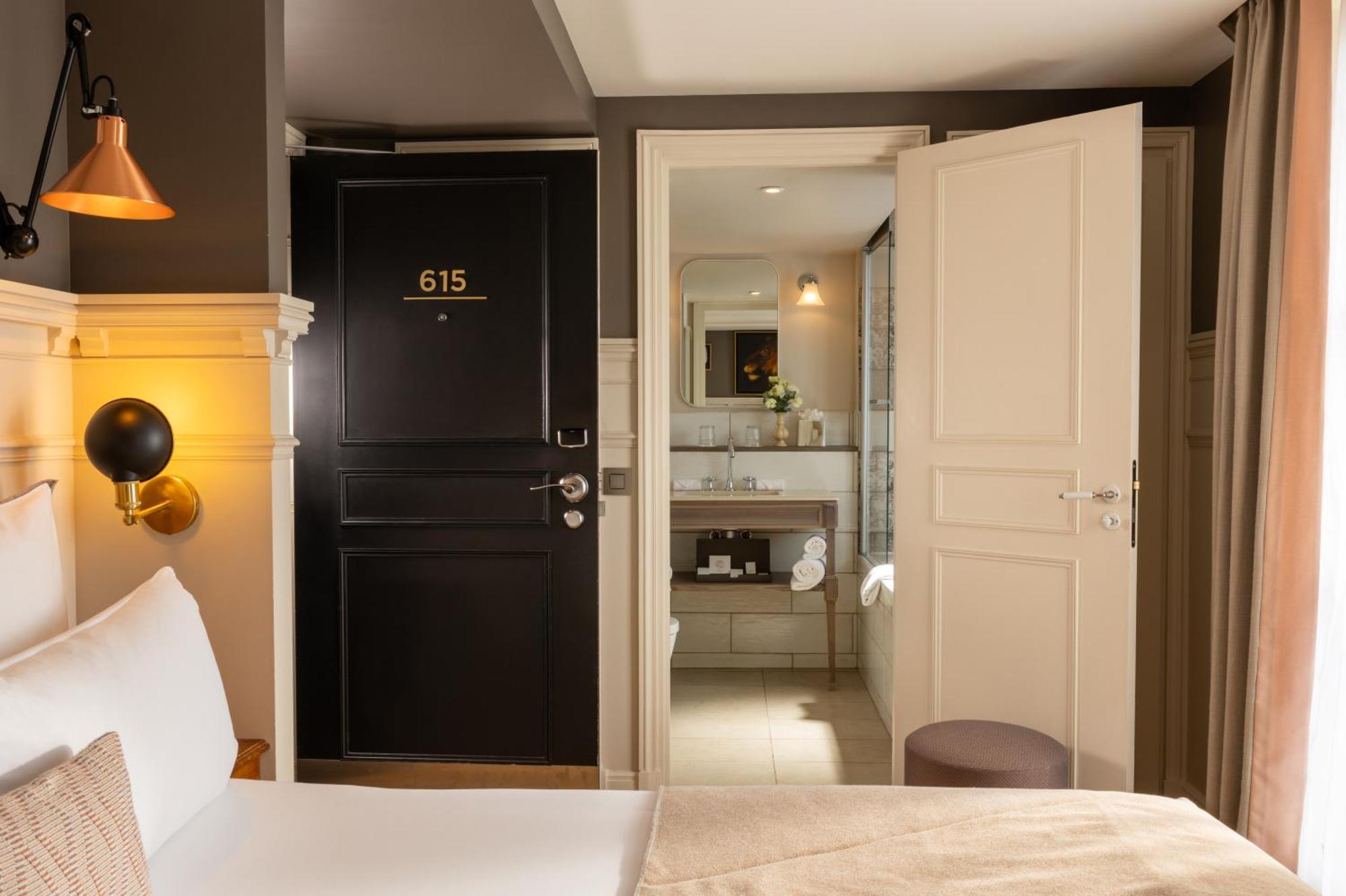 Classic Double Room with Terrace